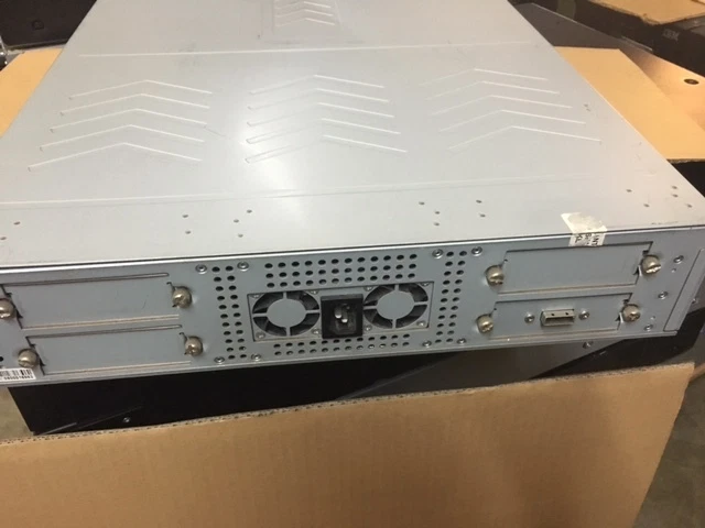 DELL 2U Rack SAS PowerVault PV114T Encloure ONLY - Image 2 of 2