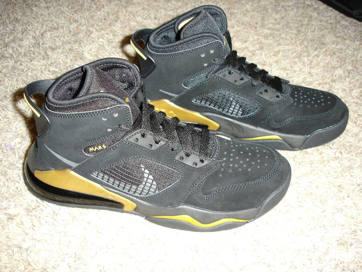 NEW Air Jordan Mars 270 shoes kids 5.5Y Black and Gold BQ6508 007 Basketball