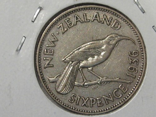 2 Silver New Zealand Coins: 1936 Six Pence & 1936 Three Pence. #12 - Picture 5 of 6