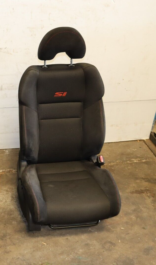 2006-2011 Honda Civic Si Coupe Front Right Side Cloth Seat w/ Red