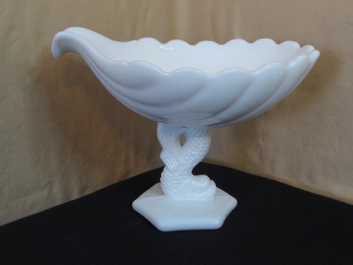 Westmoreland Milk Glass Stemmed Compote W/ Spout Koi - Picture 5 of 7
