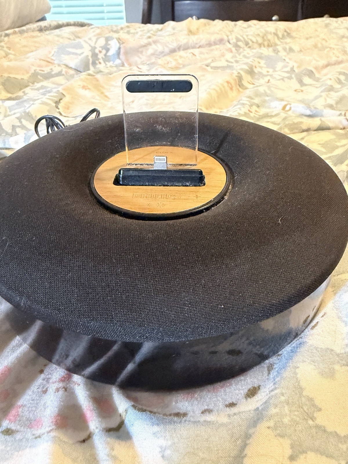 Philips DS1155/37 Docking Charging Station Speaker Clock for Apple iPhone Works