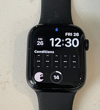 Apple Watch Series 7 45mm Black Aluminum Case 32GB Wi-Fi Extra bands