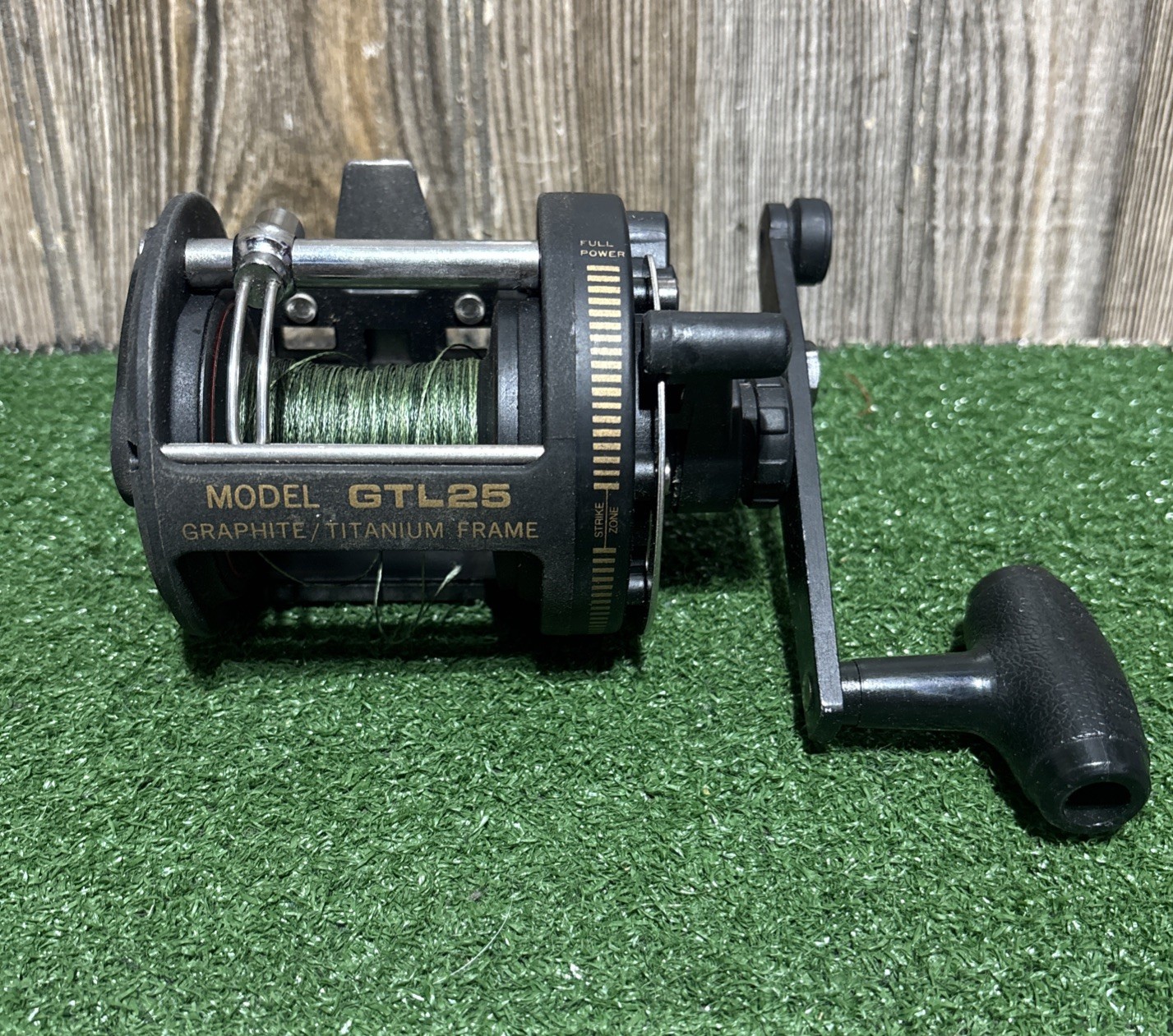 Eagle Claw GTL25 Bait Casting Reel