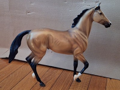 Breyer Akhal-Teke #1282 - ready to retire at the craft factory
