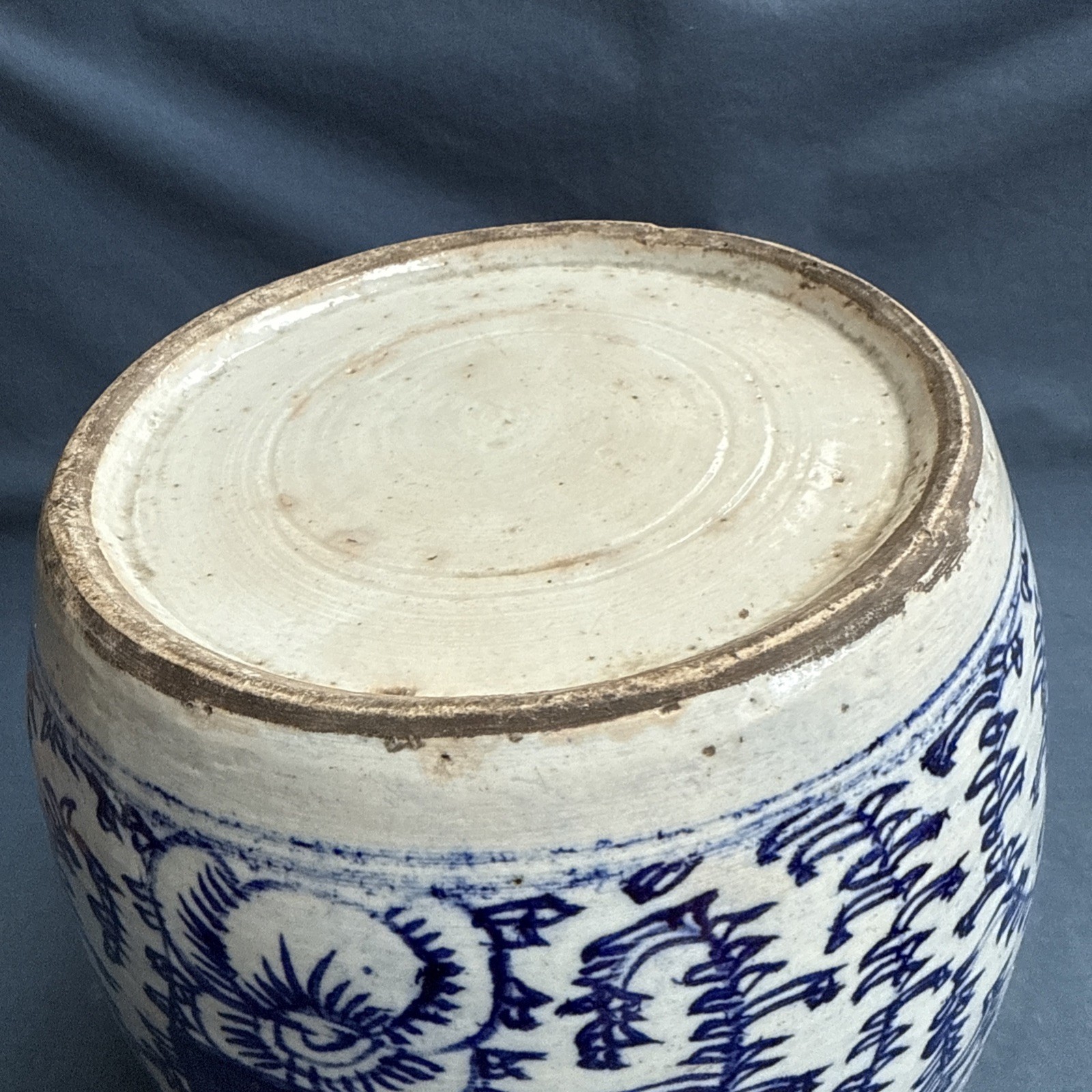 Antique Chinese Double Happiness Blue & White Porcelain Ginger Jar Wooden Lid