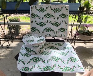 Lenox Holiday Storage Bags Cup Plate Platter Set Holly Berry Pattern Quilted