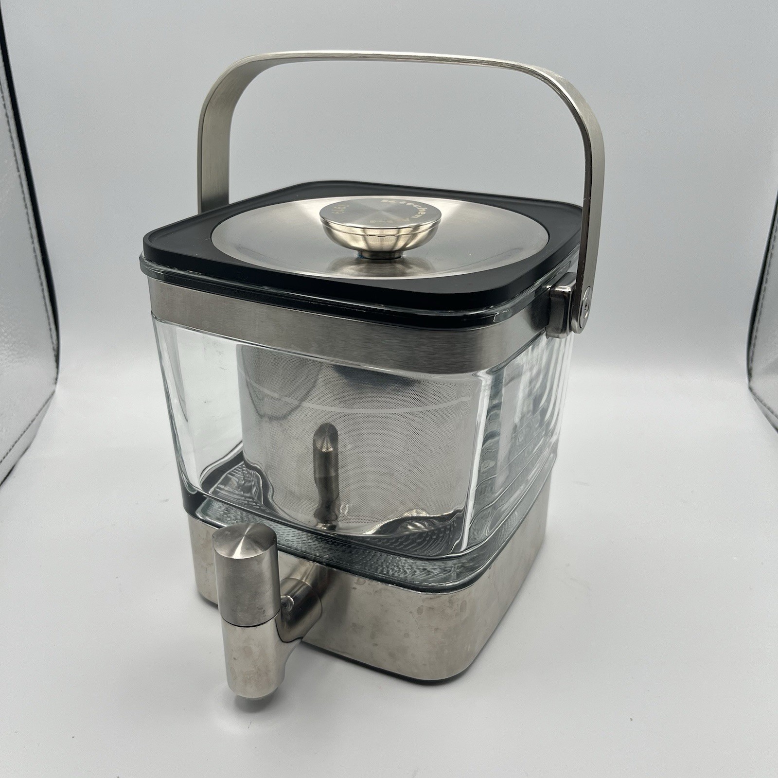 4212sx  28 Ounce Stainless And Glass