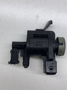 Volkswagen Golf IV 2002 Diesel 81kW Turbolader Druckwandler Magnetventil DRA8983