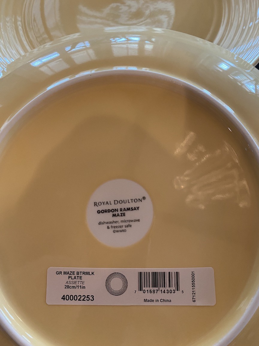 NWT ROYAL DOULTON BUTTERMILK YELLOW MAZE DINNER PLATE 11 in.