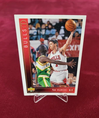 CARTES NBA BASKET VINTAGE - UPPER DECK SAISON 93/94 - TONY KUKOC CHICAGO BULLS - Photo 1/2