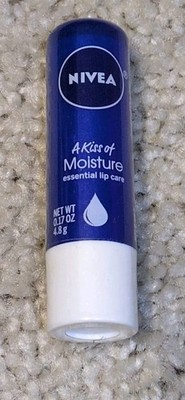 Nivea A Kiss Of Moisture Essential Lip Care 0.17 oz Shea Germany RARE