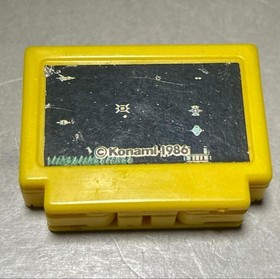 Famicom cartridge-style transforming robot Gradius (1 type, 1986)