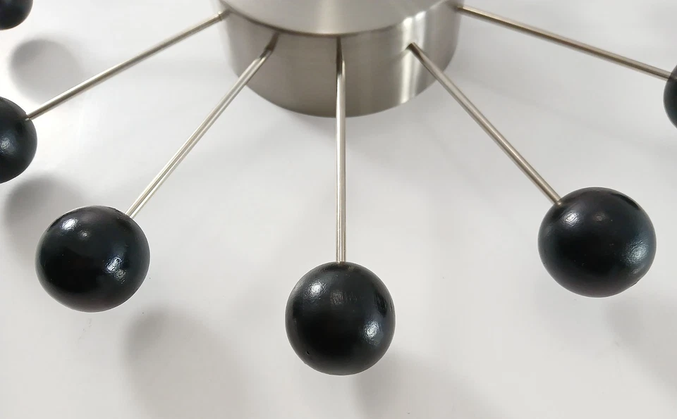 RELOJ DE PARED BOLA ESTILO MEDIADOS DE SIGLO HOWARD MILLER retro reproducción moderna ¡Funciona! Foto 4 de 4