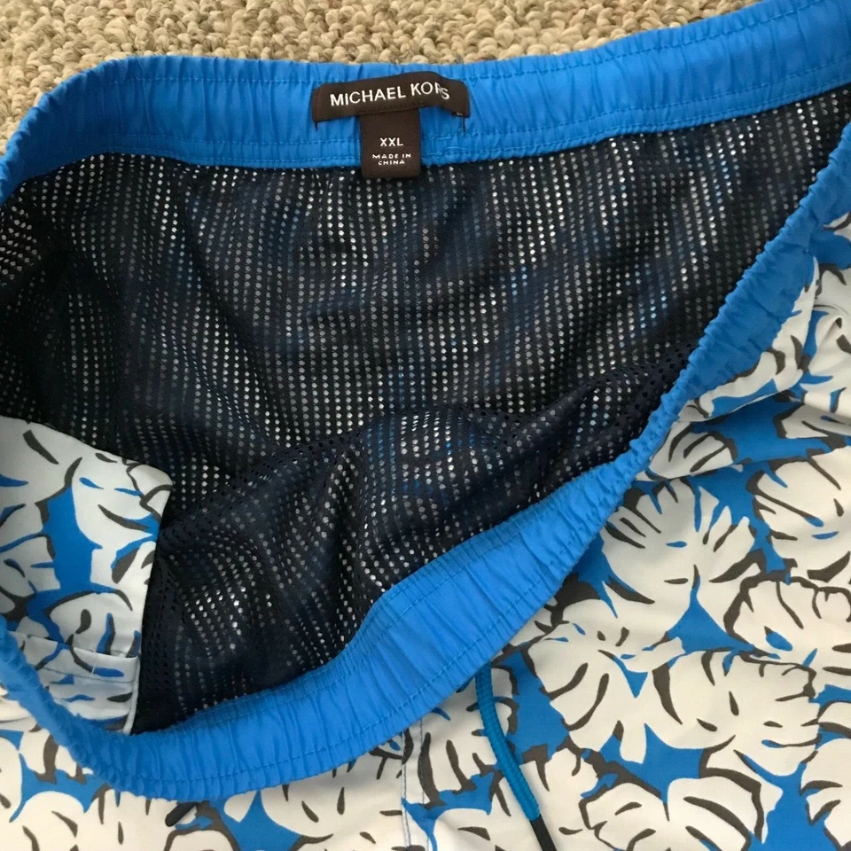 Pantalones cortos de surf Michael Kors para hombre con estampado de hojas azules talla L Foto 3 de 4