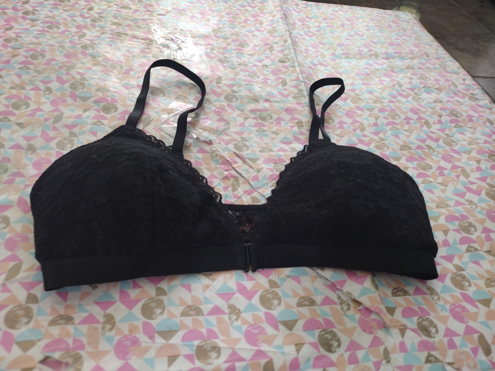 Women's Bra Black H&M Brand Size 6 Wire Free.