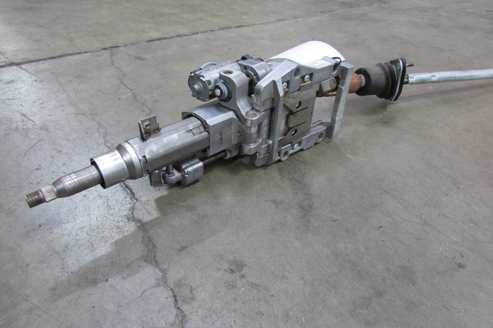 Maserati Quattroporte, Steering Column w/ Motors, P/N 208142