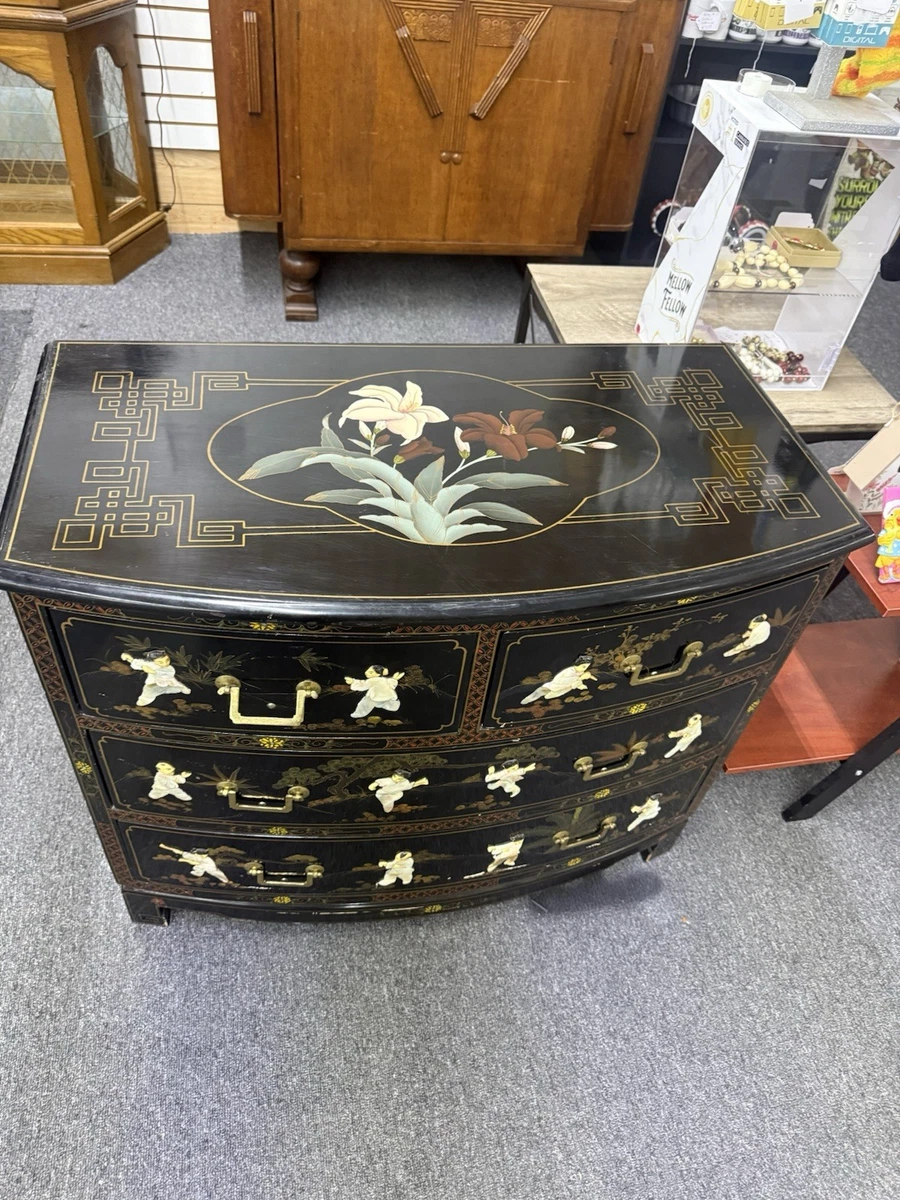 Drexel Furniture In Antique Dressers & Vanities (1950-Now) for