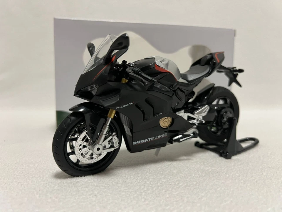 Modelo de motocicleta de liga leve Ducati V4S Panigale escala 1:12 com som e luz - Imagem 4 de 4