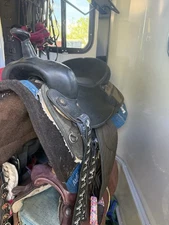 Bighorn Saddle 17.5” Seat 7” Gullet