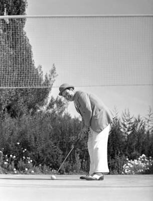 Harry Einstein Parkyakarkus enjoying the outdoors in Hollywood C 1940s Photo 4