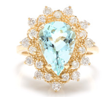 3.85 Carats Natural Aquamarine and Diamond 14K Yellow Gold Ring
