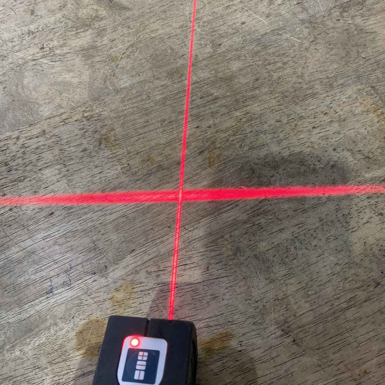 Bosch GLL 2- 15 Self-Leveling Cross Line Laser W/ BM3 Positioning Device