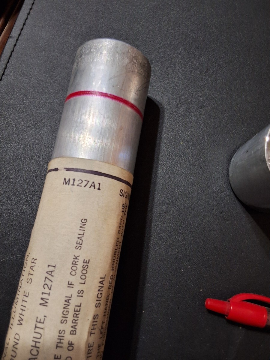 LIVE US MILITARY 1961-78 SIGNAL ILLUMINATION GROUND WHITE STAR