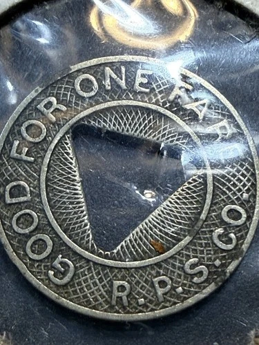 Vintage R.P.S. Co. Good For One Fare Transit Token Ohio 505 Holed Estate Find image 3