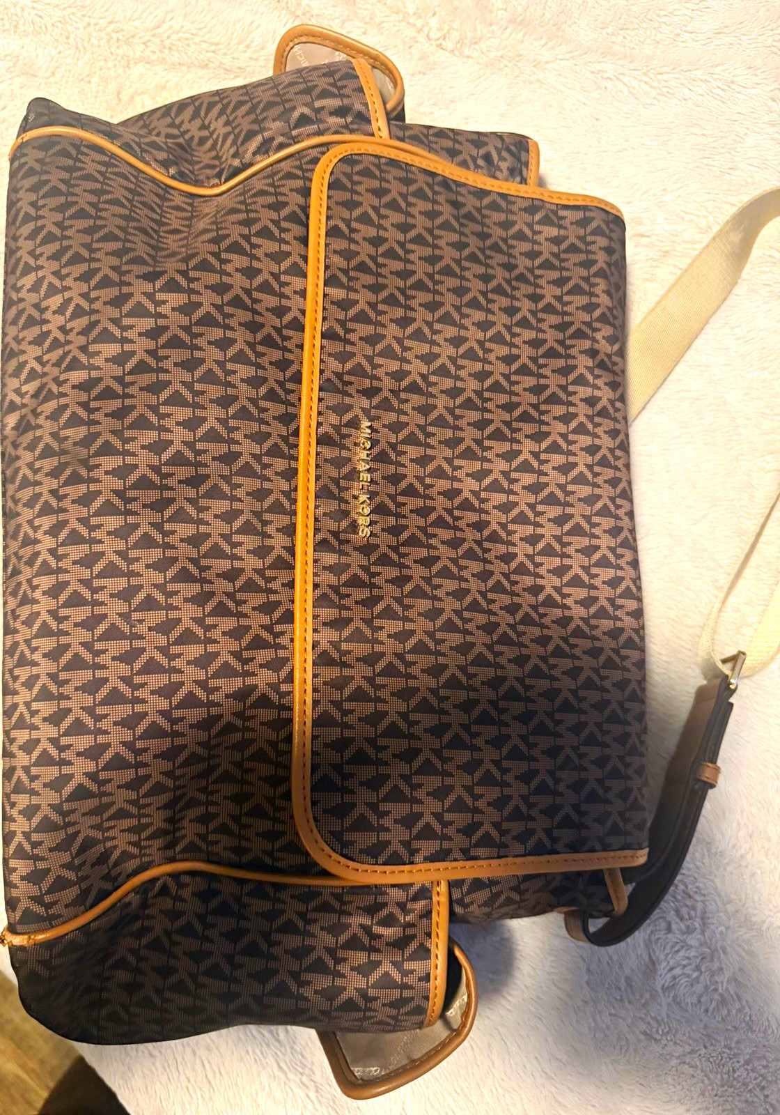 Michael Kors Brown/Tan Logo Canvas Zip Shoulder Bag w/ Tan Leather Strap