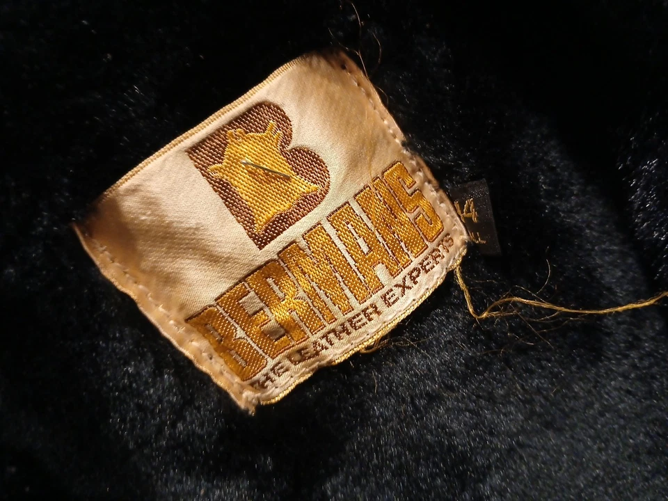 Jaqueta Masculina Vintage Bermans Couro Camurça Celeiro 44 Alta Rancher Mountain Marlboro - Imagem 3 de 4