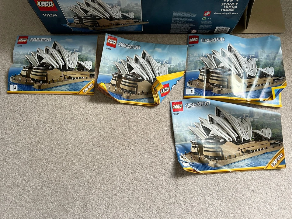 LEGO Creator 10234 Sydney Opera House, photo 4 of 5