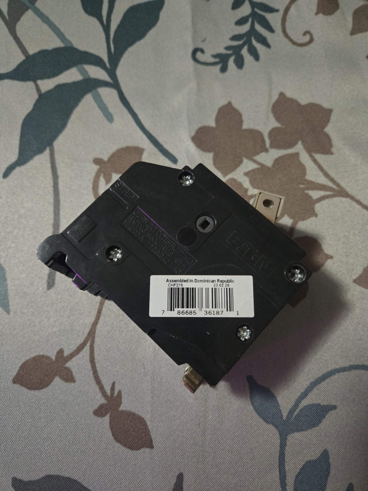 EATON (CHF215) 15 AMP DOUBLE POLE CIRCUIT BREAKER 120/240V