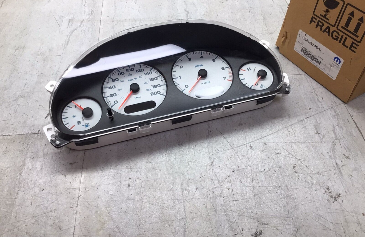 2002 Dodge Grand Caravan OEM Instrument Panel Cluster Mopar