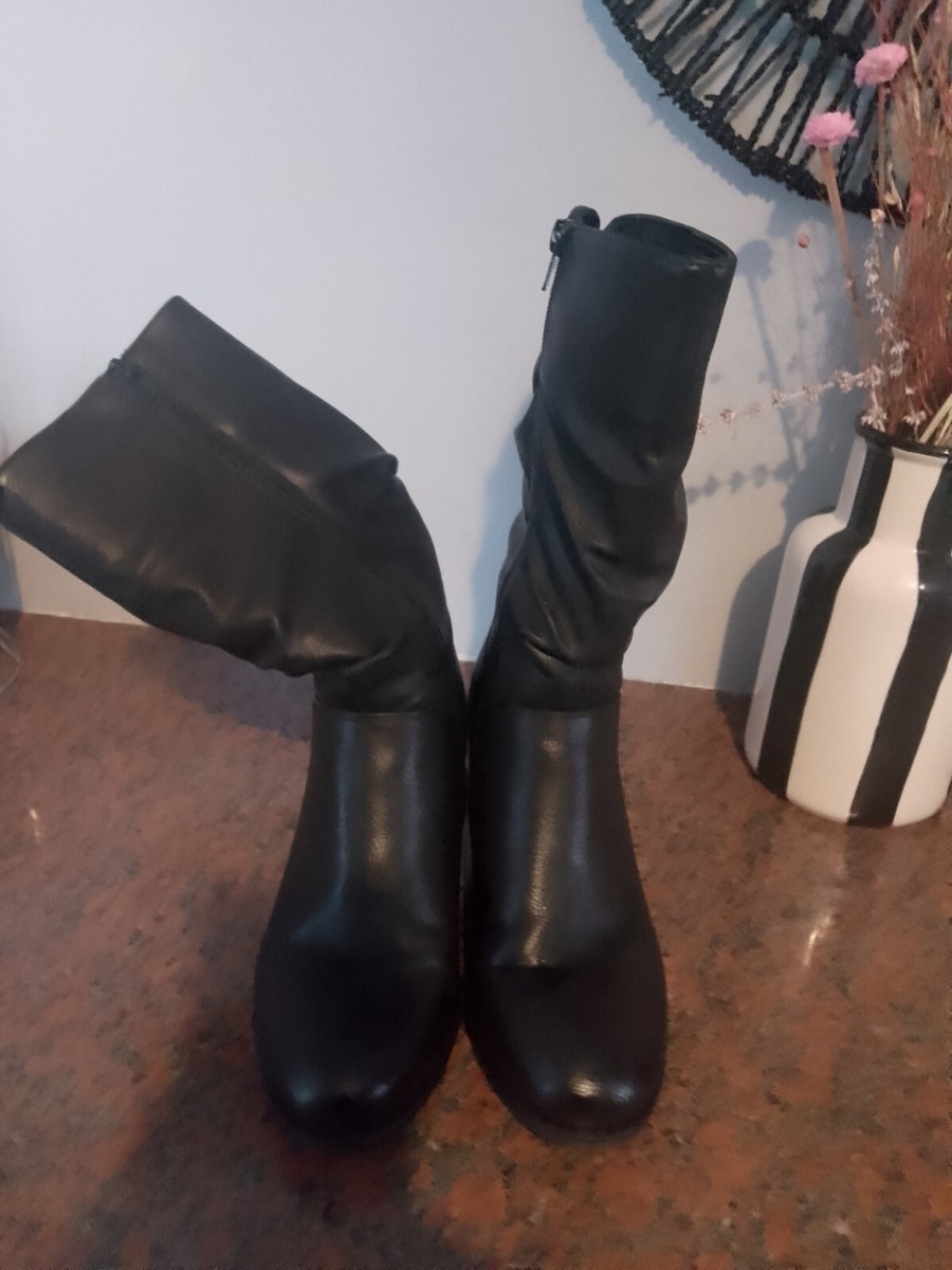 Stylish, slouchy Pavers UK - Main Image