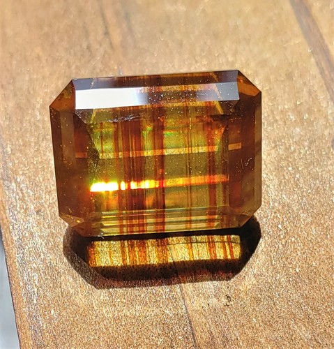 Sphalerite 21.70 ct Emerald Cut Yellow Red Orange Eye Clean Marked Color Zoning - Picture 9 of 9