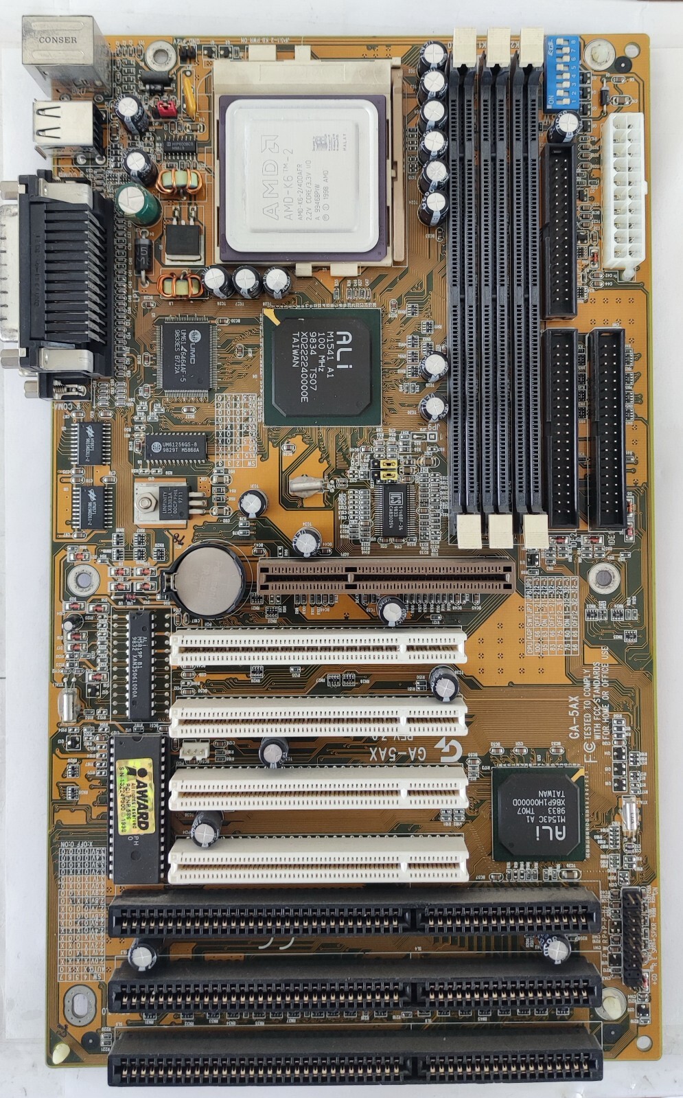 Foto 1 di 3