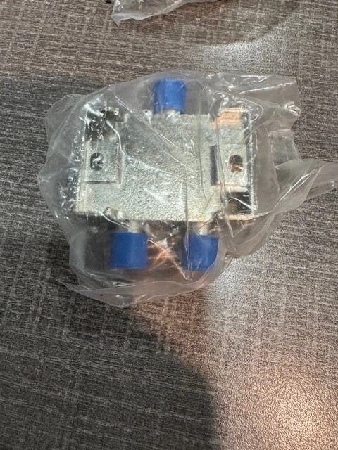 Perfect Vision PV23-302 Wide Band Splitter 2-Way - Image 2 of 2