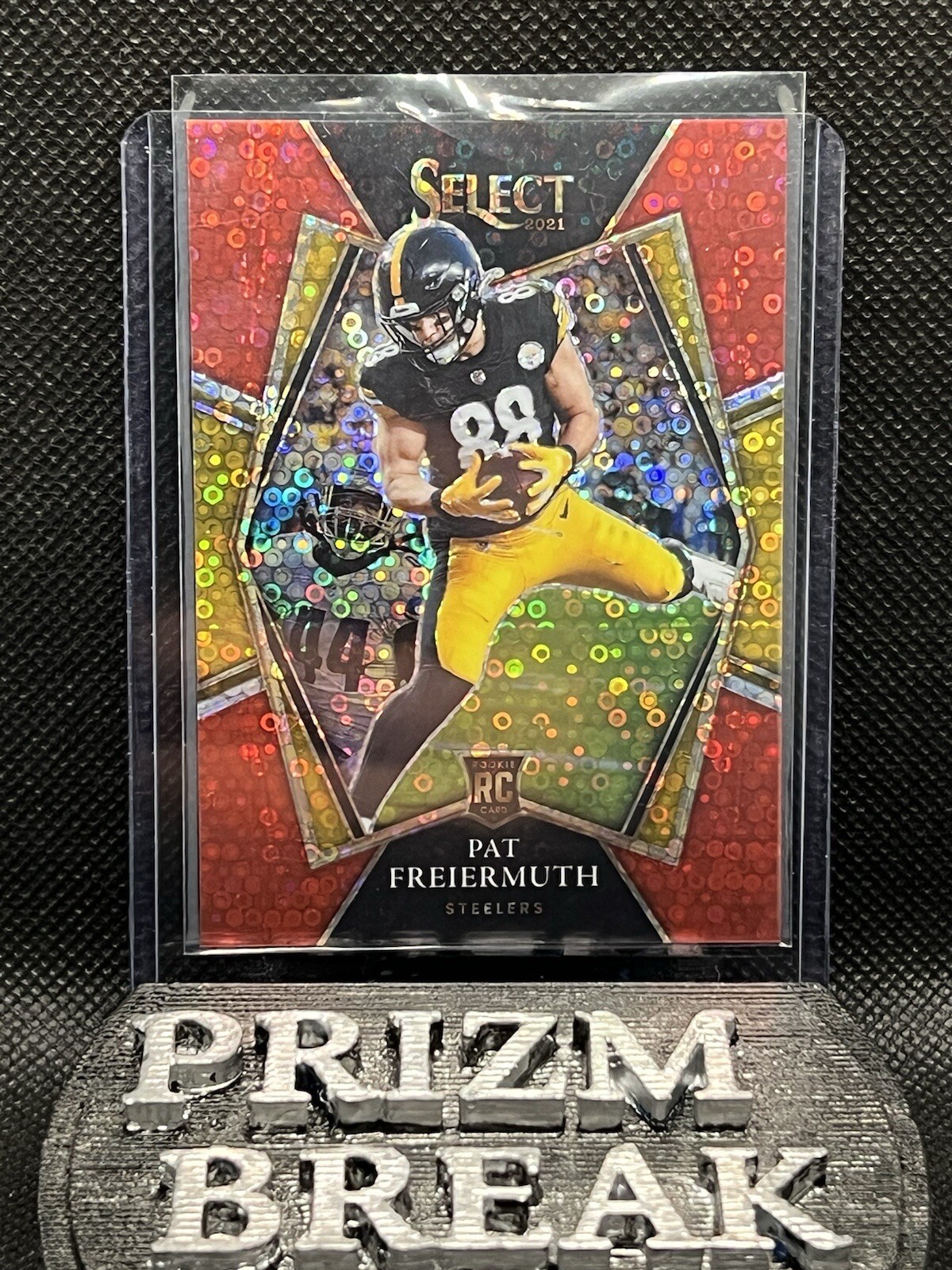 2021 Panini Select Pat Freiermuth RC Rookie Red Disco No Huddle Prizm /49 #159