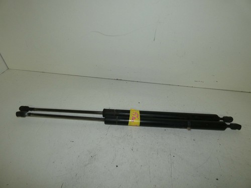 VW T4 BJ 2000 Heckklappendämpfer 701829331Q