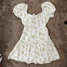 Milkmaid Dress Cottagecore Floral Puff Sleeve Eyelet Tiered Open Back Medium