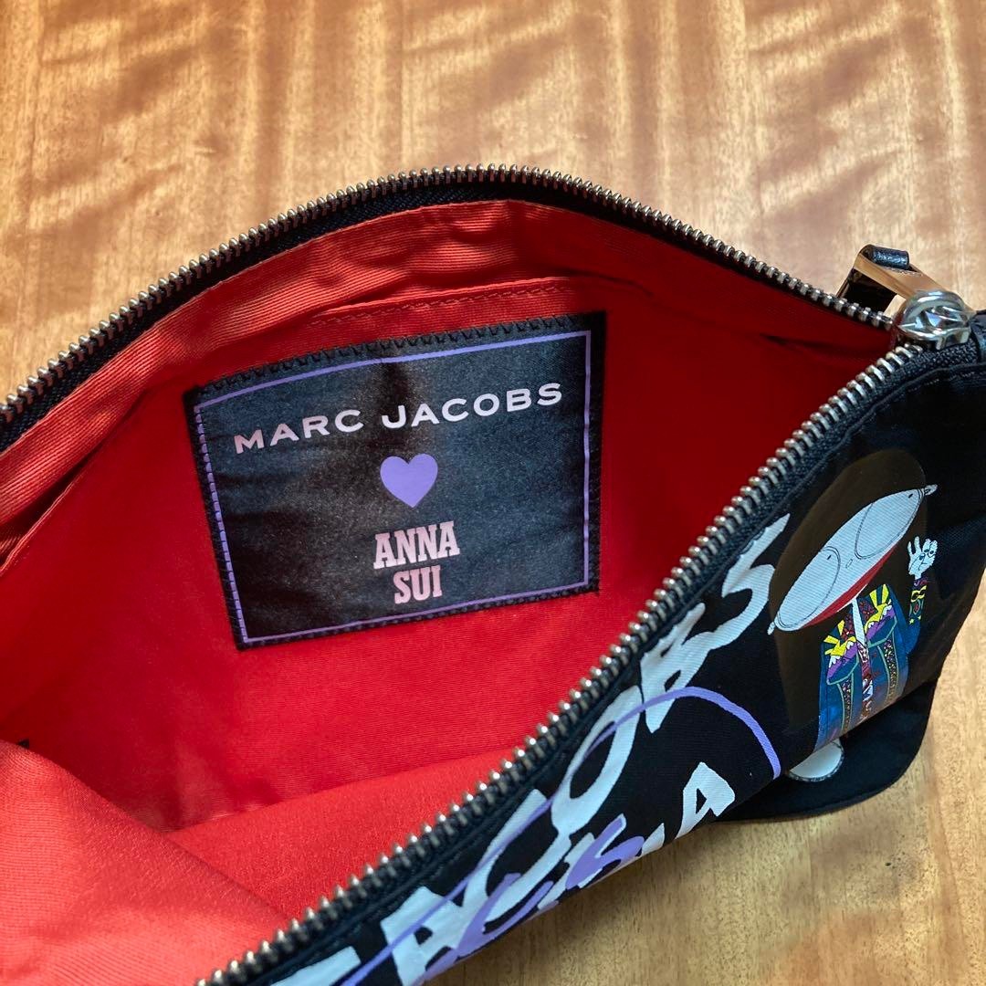 mint Anna Sui  ×  MARC JACOBS collaboration Black clutch bag Discontinued image 3