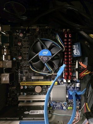 Mainboard Foxconn H55MX-S / i3-540 3Ghz / 2x4GB RAM / 120GB SSD / HDMI / DVI