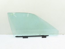 88 Porsche 944 1261 Glass Door Window Right 94454202401 88 Porsche 944 1261 Glass Door Window Right 94454202401