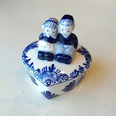 Delft Blue Elesva Holland Ceramic Trinket Box White & Blue Vintage Grandmacore