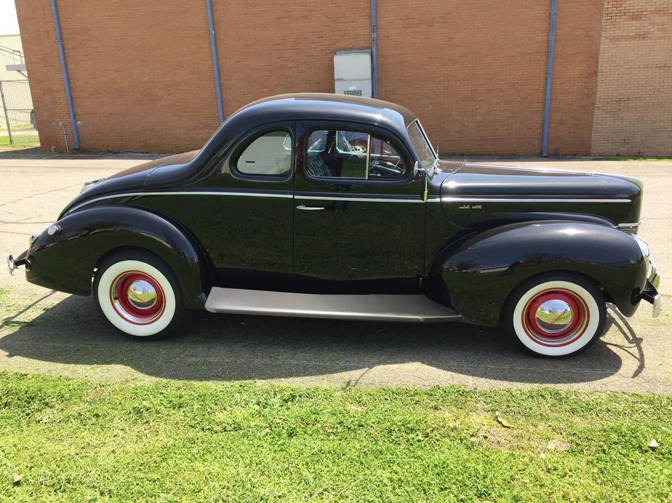 Juego de estriberas de acero Ford Deluxe y modelos estándar 1939 1940 par nuevo Foto 3 de 4