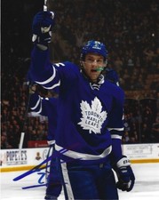 Toronto Maple Leafs James Van Riemsdyk Autographed Signed 8x10 NHL Photo COA