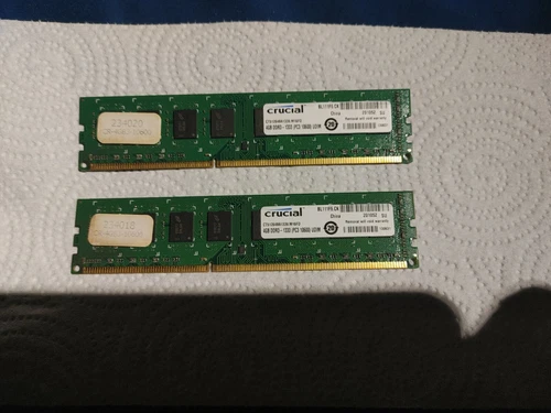 Crucial 8GB DDR3 Desktop RAM 1333MHz 240-Pin UDIMM PC3-10600 1.5V Memory CL9 LOT - Picture 3 of 6