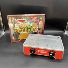Melissa  Doug Fill and Fold Taco and Tortilla set New Taco Tuesday And Stove