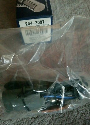 DENSO 234-3097 Oxygen Sensor 3 Wire, Direct Fit, Heated, Wire Length